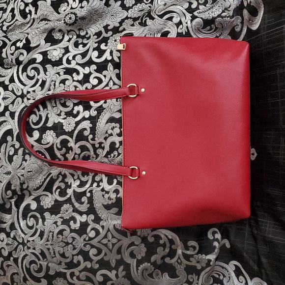 Coach Red Crossgrain Leather Gallery Zip Top Tote Bag - Picture 5 of 13